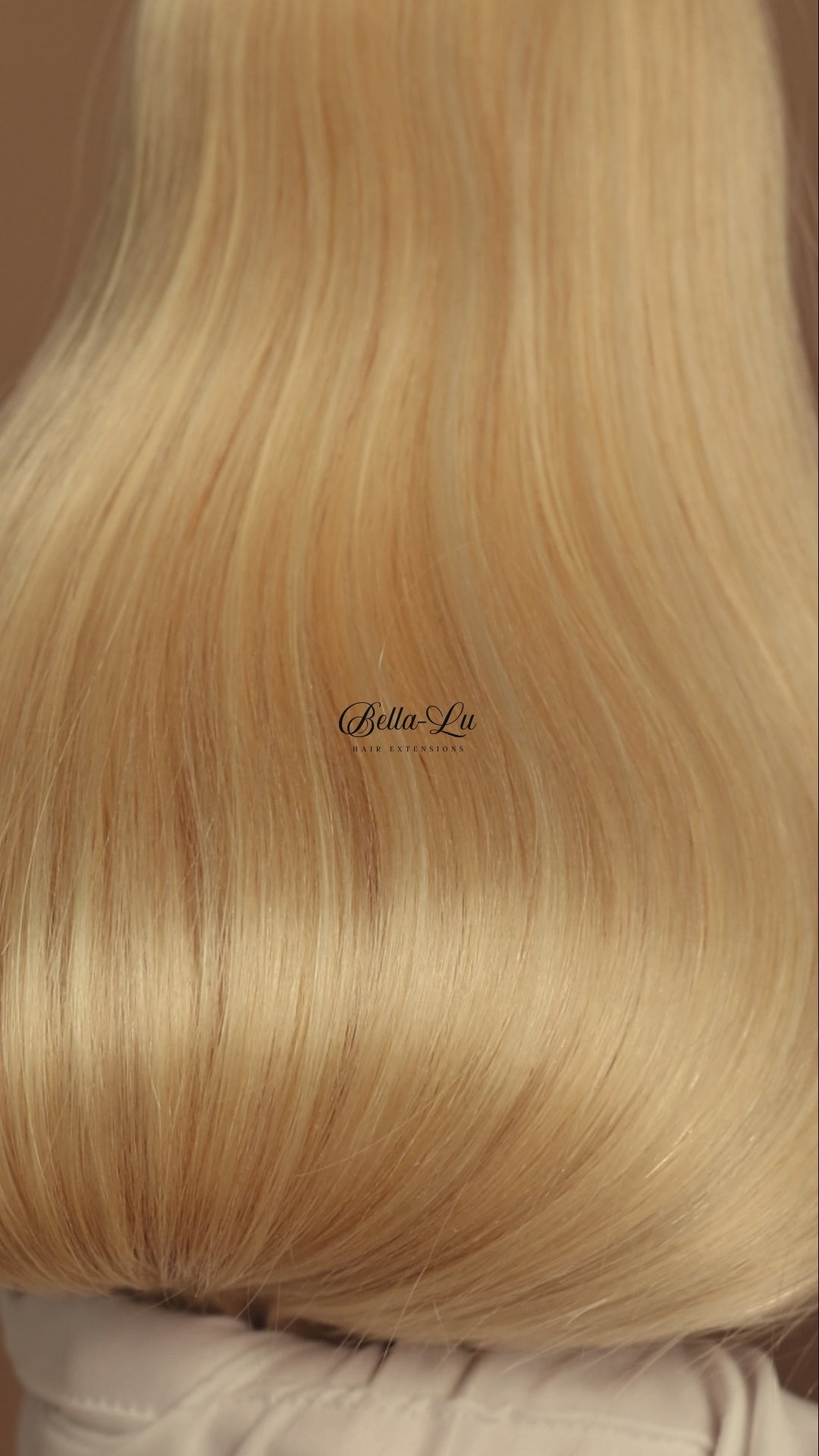 Golden Blonde, Clip-In